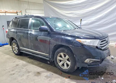 2013 Toyota Highlander Se z USA, uszkodzony, nr VIN 5TDBK3EH2DS250104
